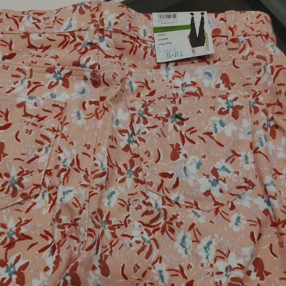 Woman pants - Picture 4 of 4